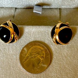 Vintage Fortunoff 14 k Gold and Onyx Earrings